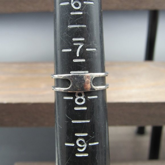 Size 7.75 Silver Tone Heart Love Crystal Band Ring Vintage - Picture 3 of 5